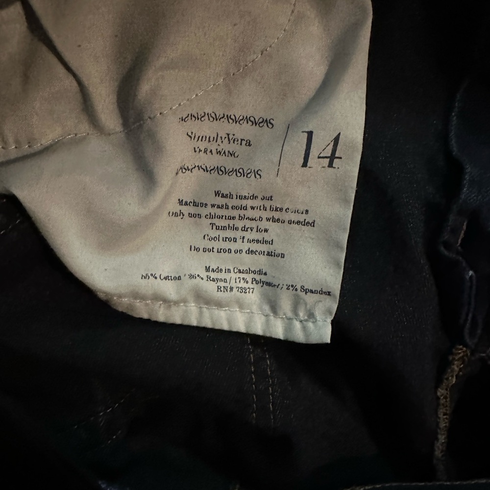 Size 14W Vera Wang Bootcut Jeans. - Picture 6 of 6